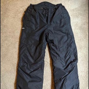 Woman Columbia medium snow pants